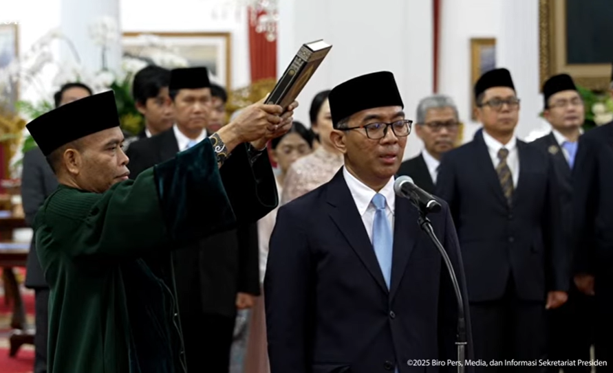 Presiden Prabowo Lantik Brian Yuliarto sebagai Mendiktisaintek Gantikan Satryo Soemantri